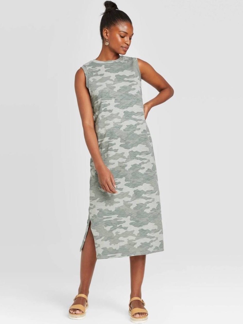 Universal Thread Women's Camo Maxi Dress Size M